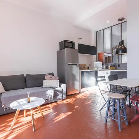 Apartment L'atelier - Jardin, 8mn Palais&plage, Spacieux *