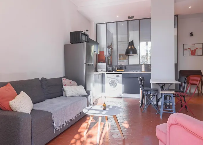 L'atelier - Jardin, 8mn Palais&plage, Spacieux Διαμέρισμα *